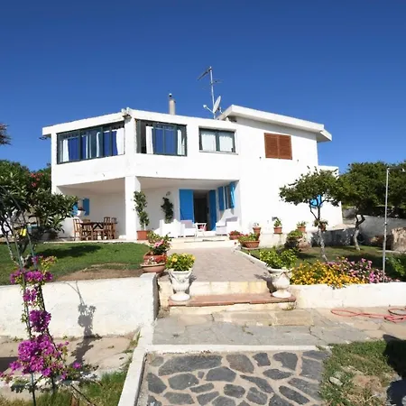 Appartamento Sulla Spiaggia Holiday home Olbia